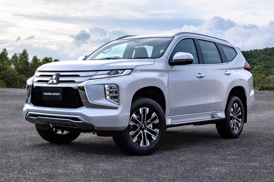 Phụ tùng Pajero Sport