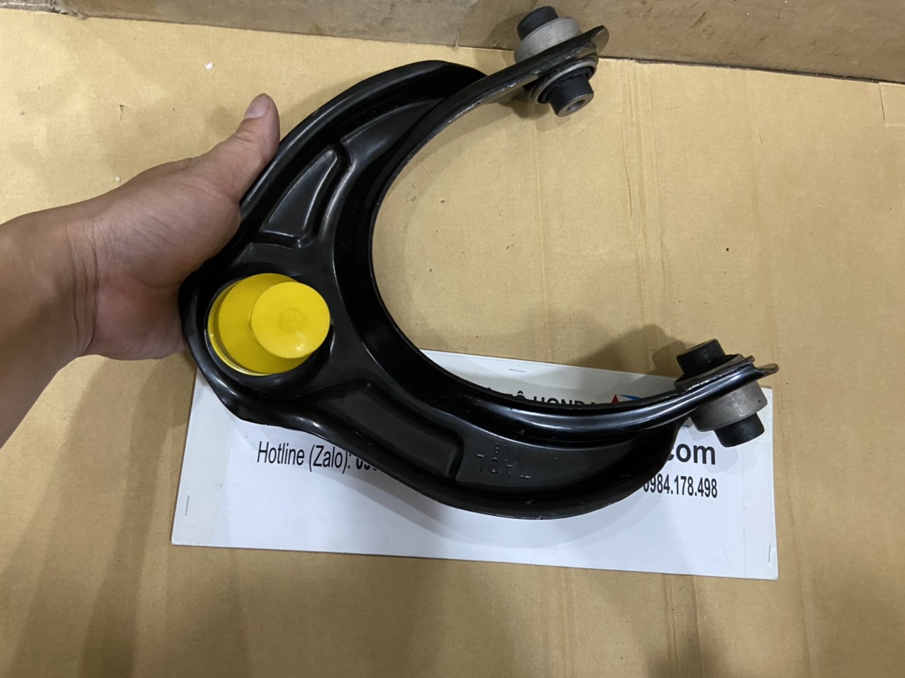 Càng A trên xe honda Accord