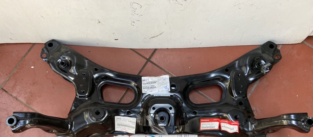 Dầm đỡ động cơ xe Honda City (Đen – Hợp kim)