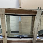 Kính lưng, kính hậu, kính chắn gió sau xe Honda CRV