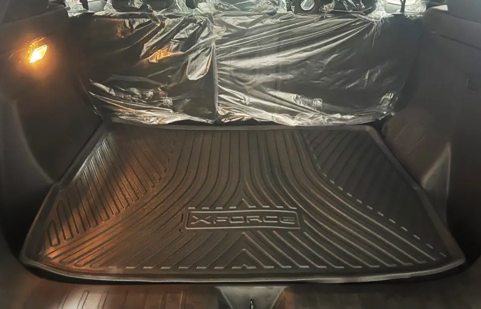 Lót cốp, Tấm thảm nhựa lót cốp sau xe Mitsubishi Xforce Mã sp: 4NEVX936OG