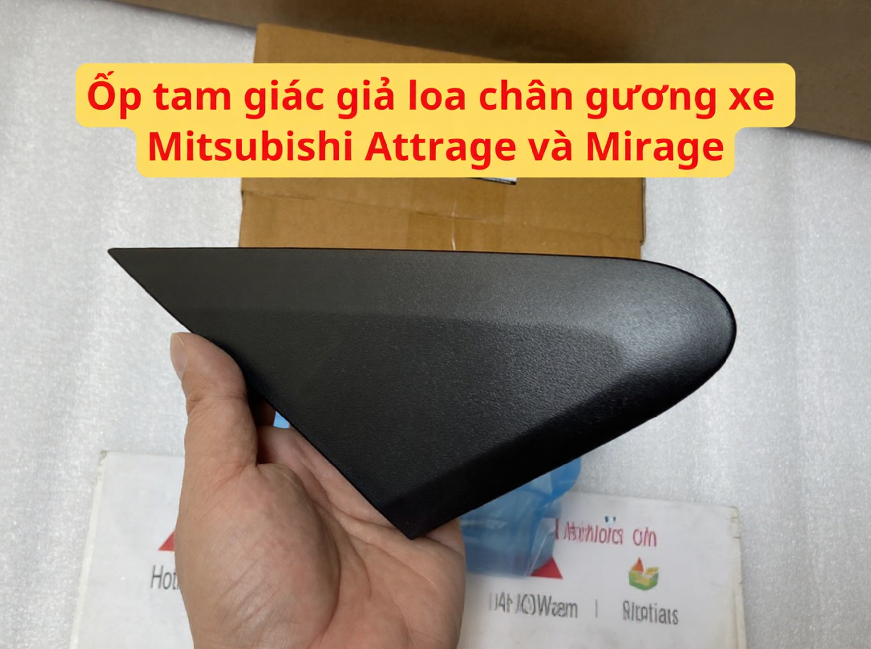 Ốp tam giác giả loa chân gương xe Mitsubishi Attrage và Mirage Mã sp: 7405A566, 7405A565