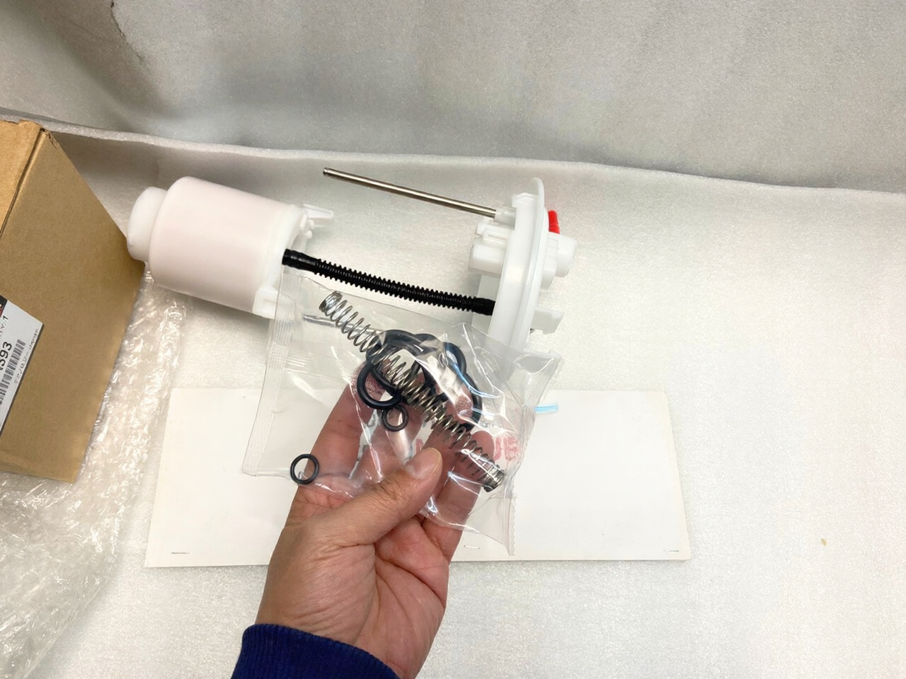 Cụm lọc xăng, Lọc nhiên liệu xe Mitsubishi Mirage và Attrage | Hiệu KoTo Nhật Mã sp: 1770A393