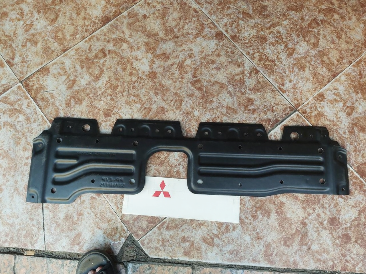 Chắn bùn động cơ xe mitsubishi Attrage (Nhựa – Đen) Mã sp: L-310820-4 | T