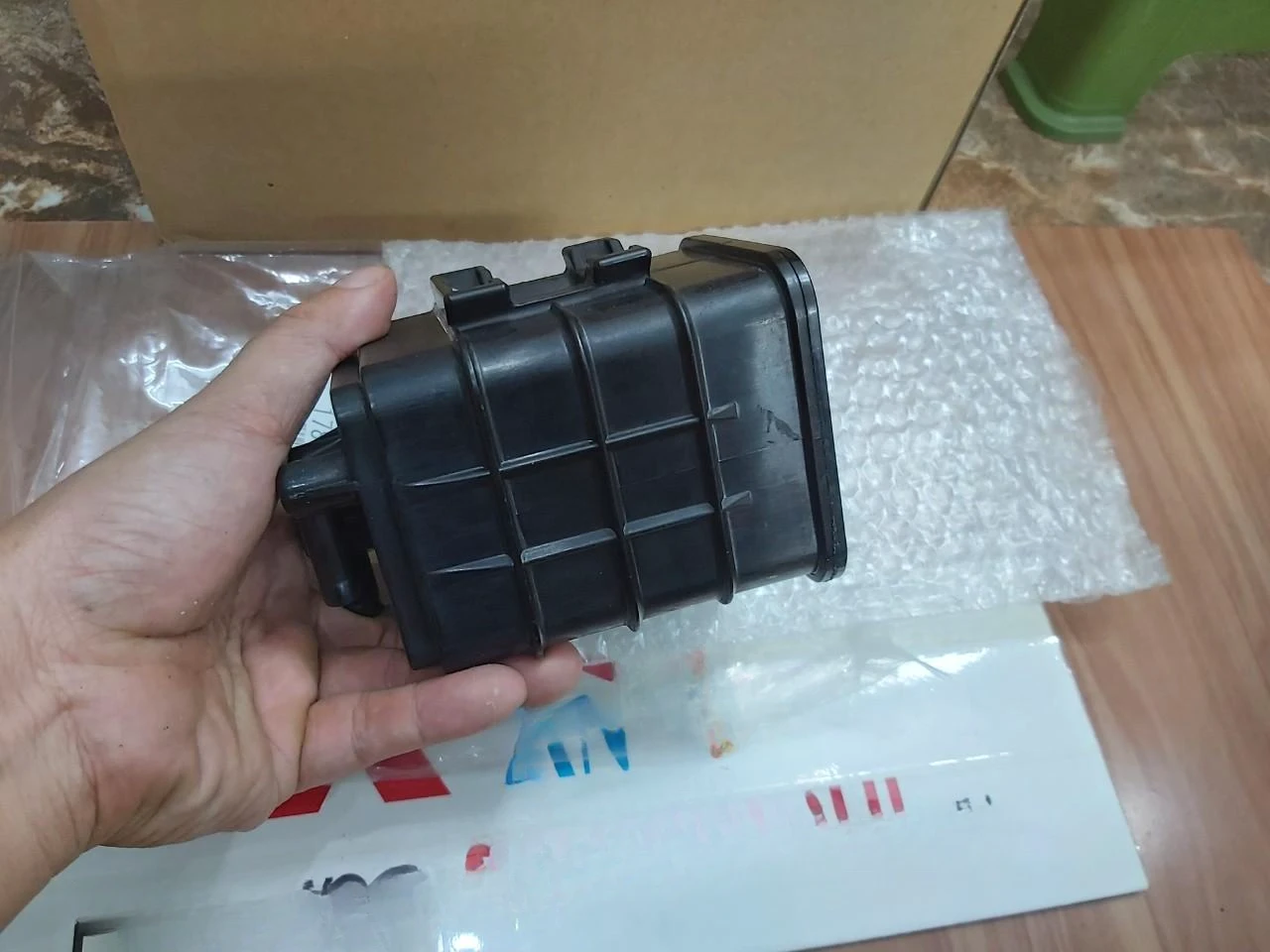 Bầu, Bình than hoạt tính xe Mitsubishi Attrage, Mirage Mã sp: 1780A024