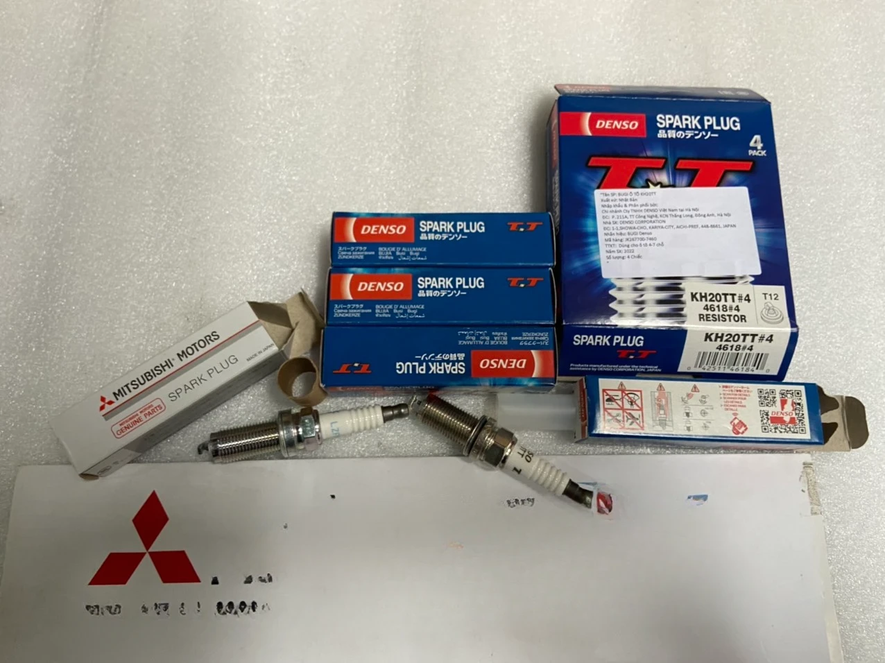 Bugi xe mitsubishi Mirage hàng Denso Mã sp: JK267700 | Tình trạng: Còn hàng